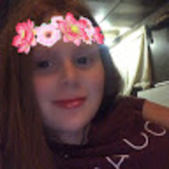 Meet your Posher, Trinity - Picture 1 of 1